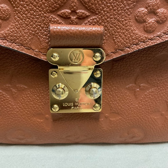 Louis Vuitton Pochette Métis Tan Crossbody Bag - Picture 5 of 16